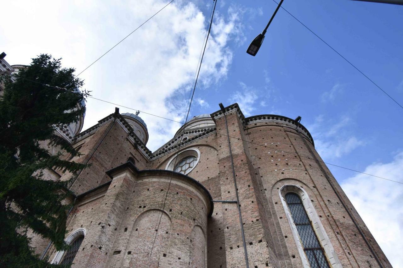 Om Plus Santa Giustina Padwa Zewnętrze zdjęcie
